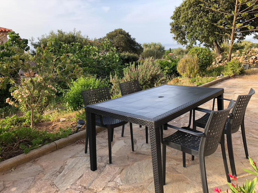 Appartement Rez De Villa LʼÎle-Rousse Exteriör bild