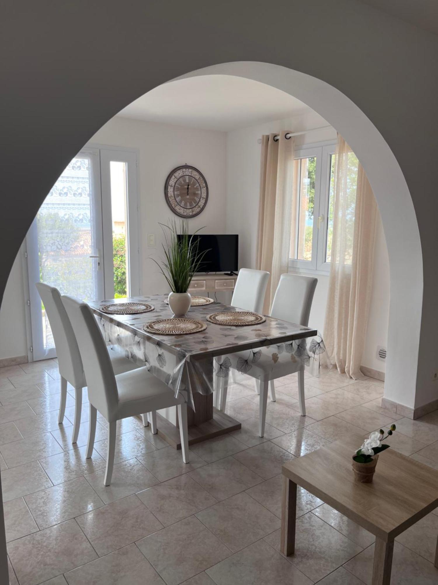 Appartement Rez De Villa LʼÎle-Rousse Exteriör bild